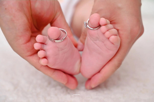 广州借卵试管代怀包男孩孕妇怕冷还是怕热